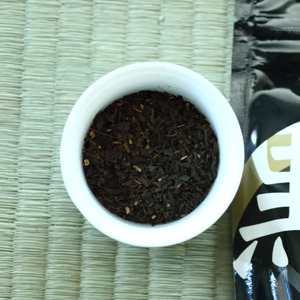 黒烏龍茶　静岡県産プーアル茶×烏龍茶